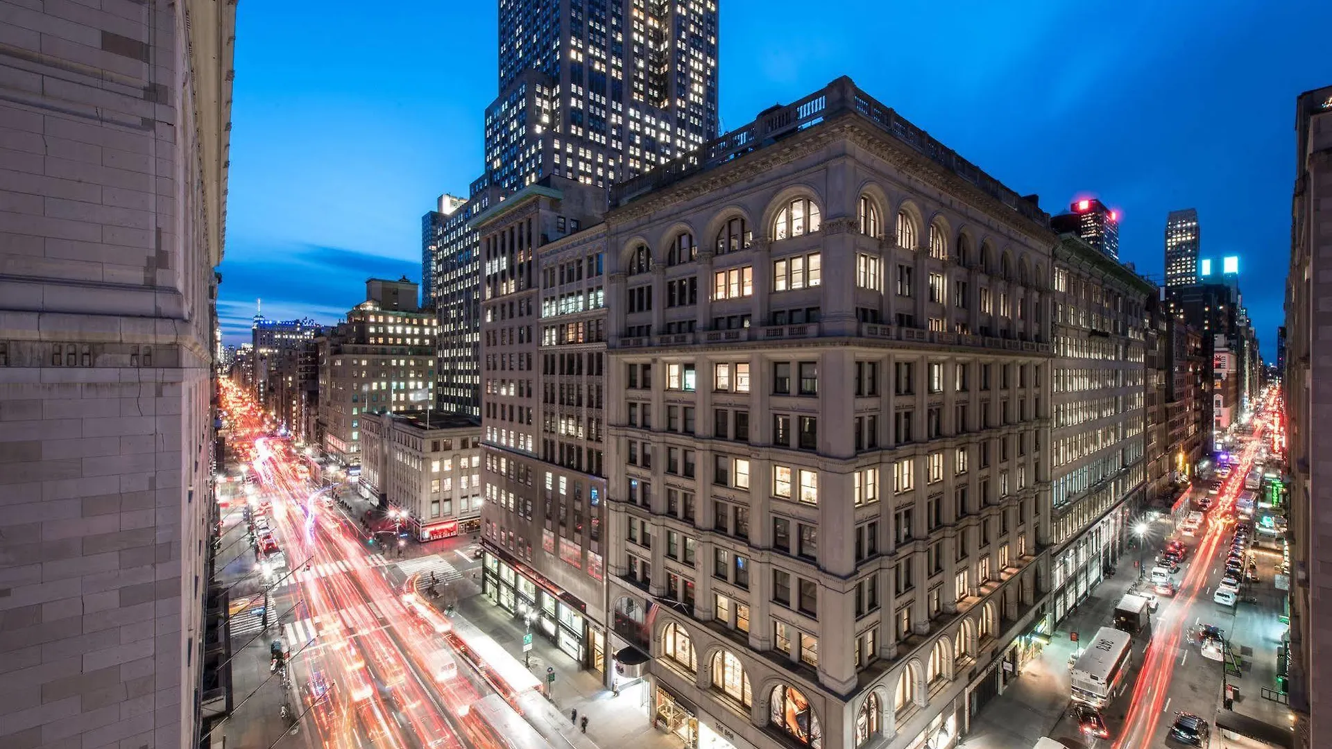 U Hotel Fifth Avenue, Empire State Building contacts
